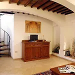 Pian De Noci - Tenuta Del Palagio Landhaus *